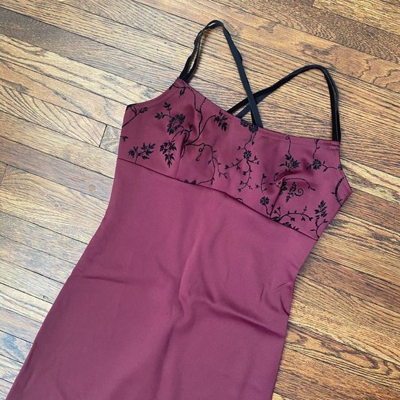 SOLD ❣️ 
Vintage burgundy wine bodycon dress - Picture 3 of 6